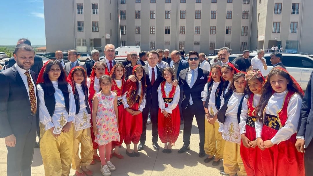 19 MAYIS ATATÜRK'Ü ANMA, GENÇLİK VE SPOR BAYRAMI İLÇEMİZDE COŞKUYLA KUTLANDI